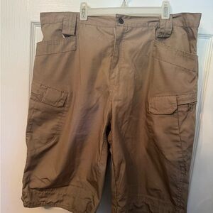 Men's Tan Cargo Shorts